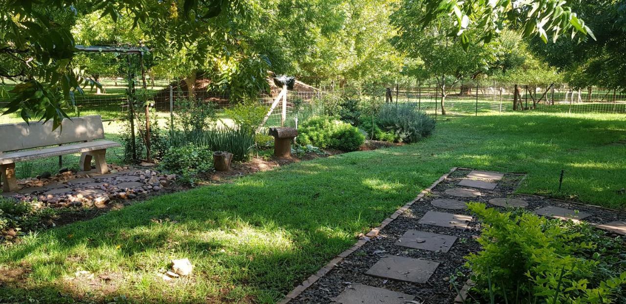 Millstream Inn Guest House Skeerpoort Bagian luar foto