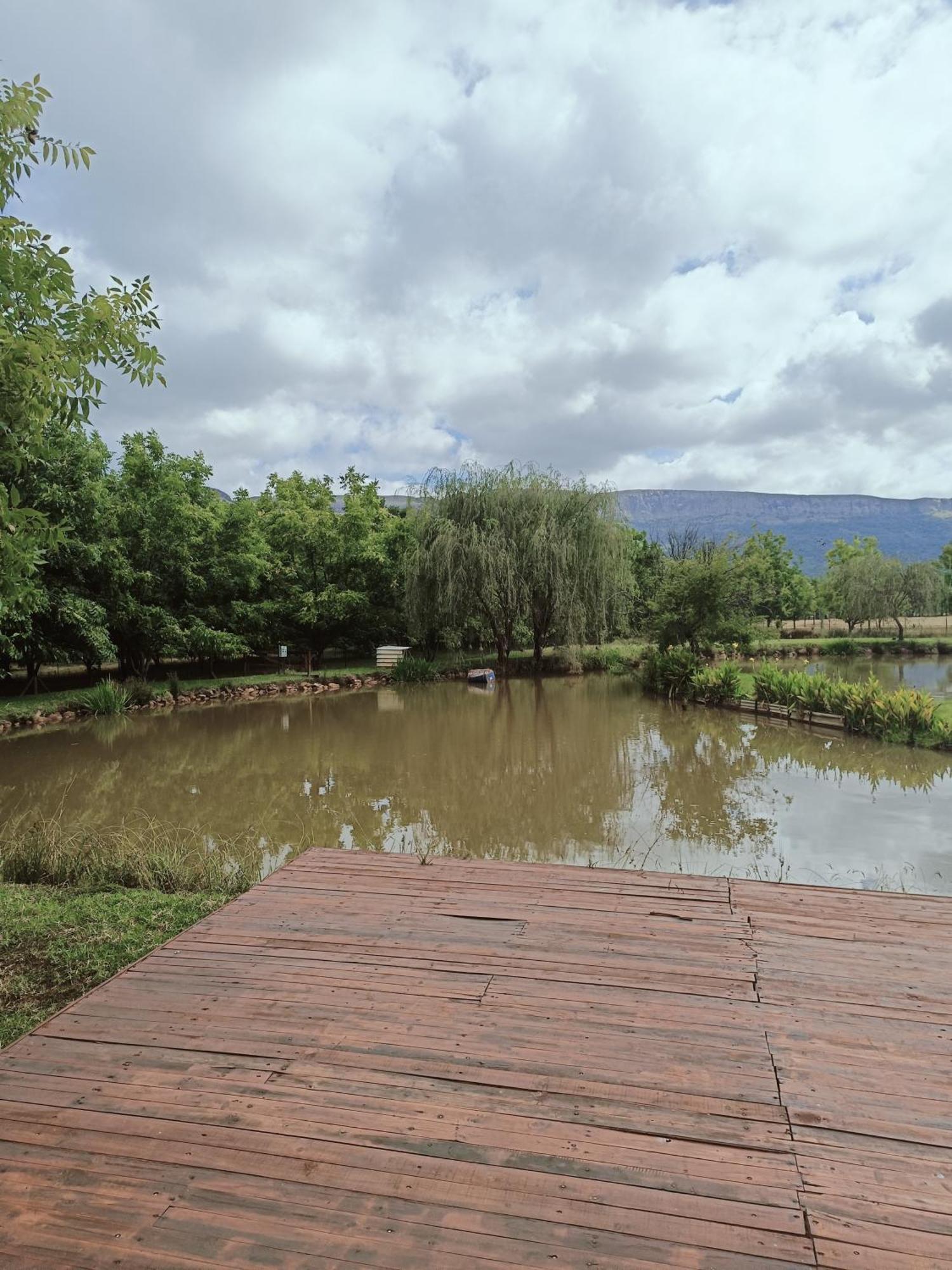 Millstream Inn Guest House Skeerpoort Bagian luar foto