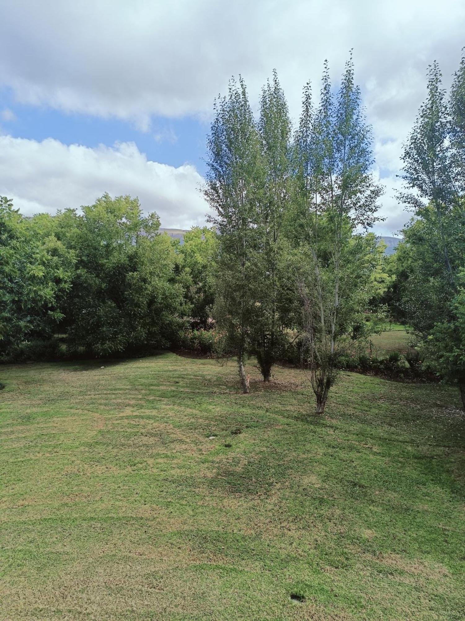 Millstream Inn Guest House Skeerpoort Bagian luar foto