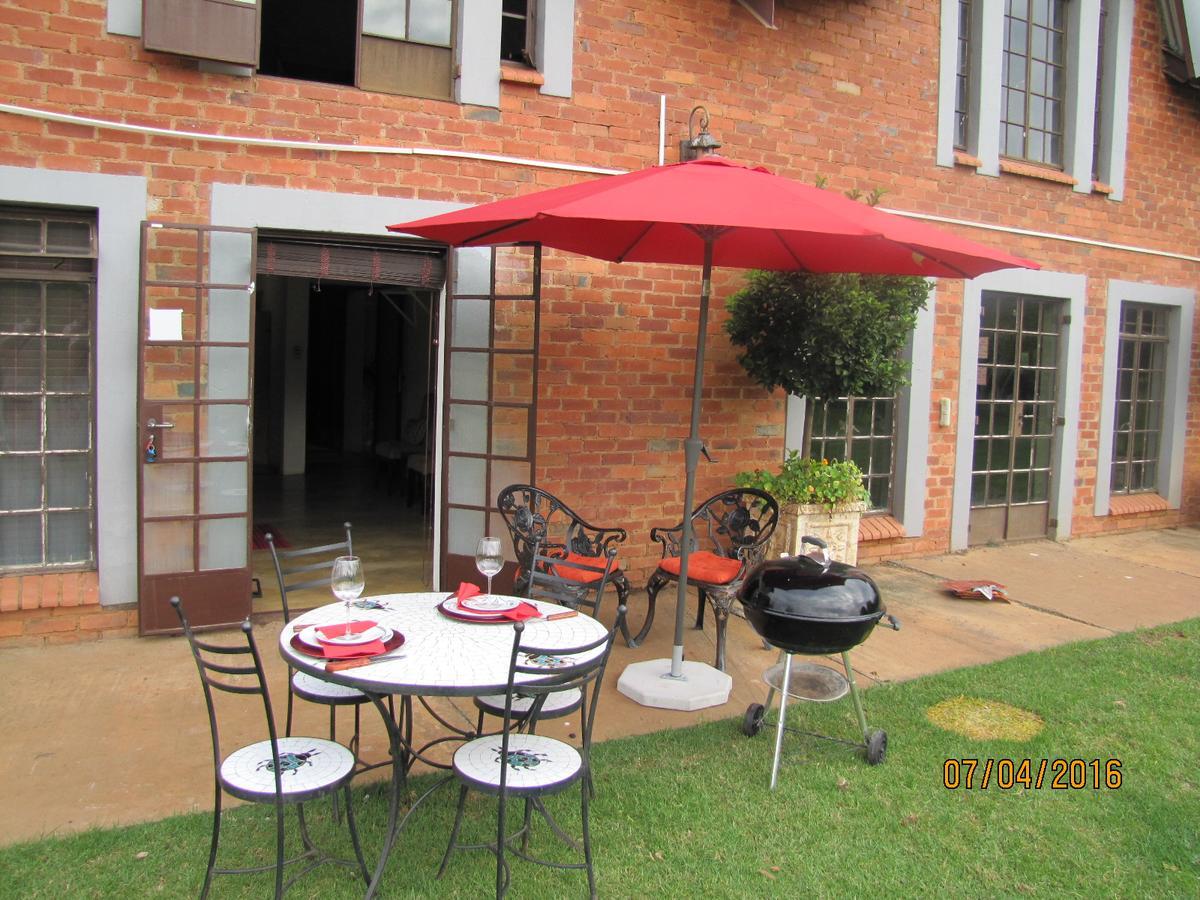 Millstream Inn Guest House Skeerpoort Bagian luar foto