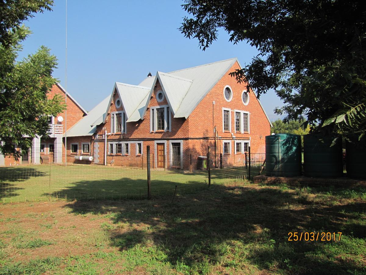 Millstream Inn Guest House Skeerpoort Bagian luar foto
